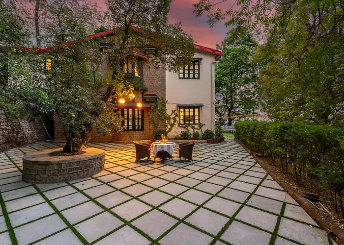 Saffronstays Kashi Villa