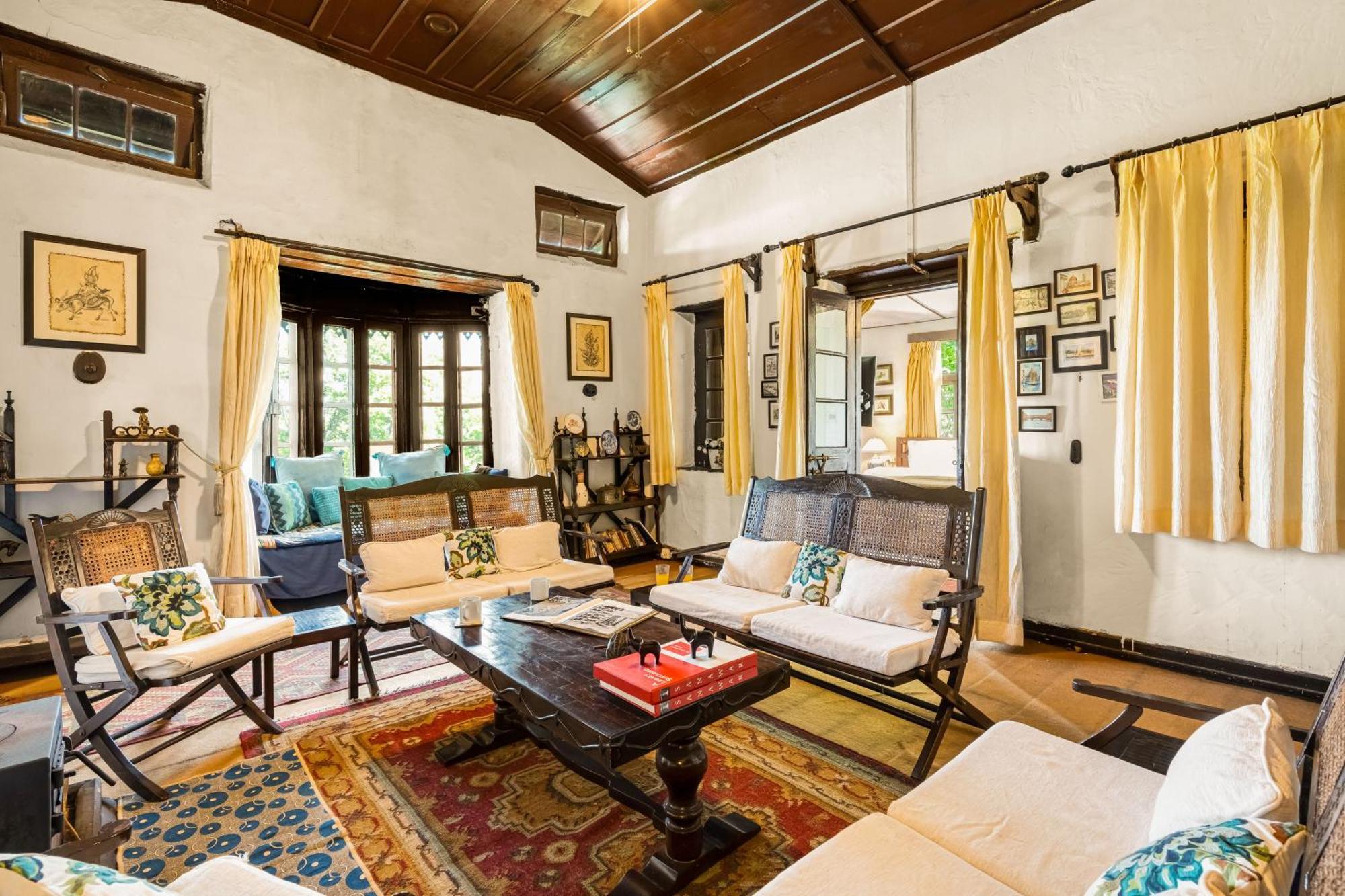 Saffronstays Kashi Villa Kasauli