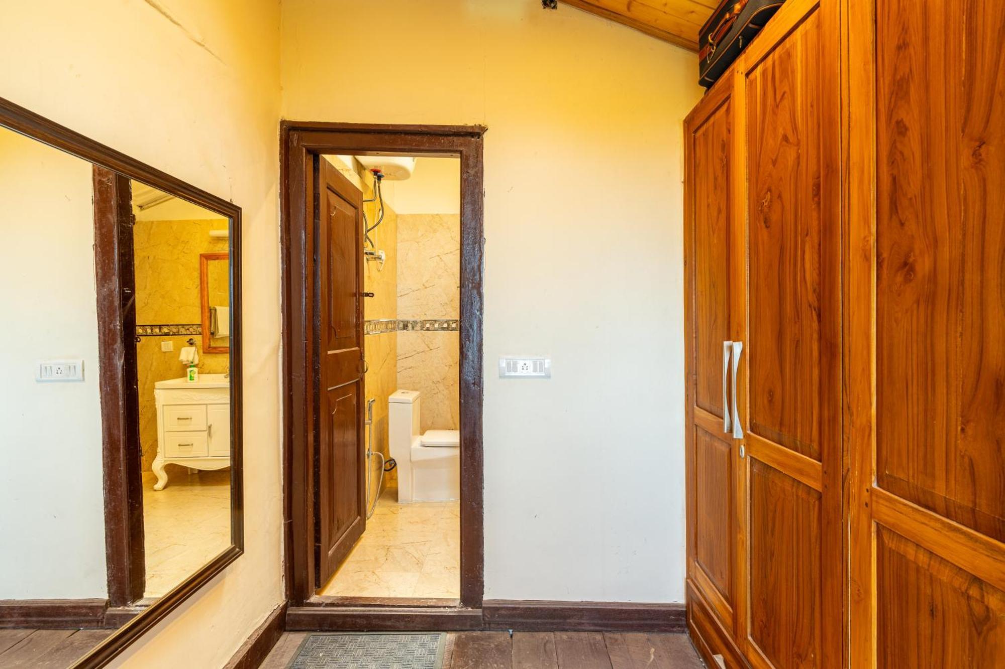 Saffronstays Kashi * Kasauli