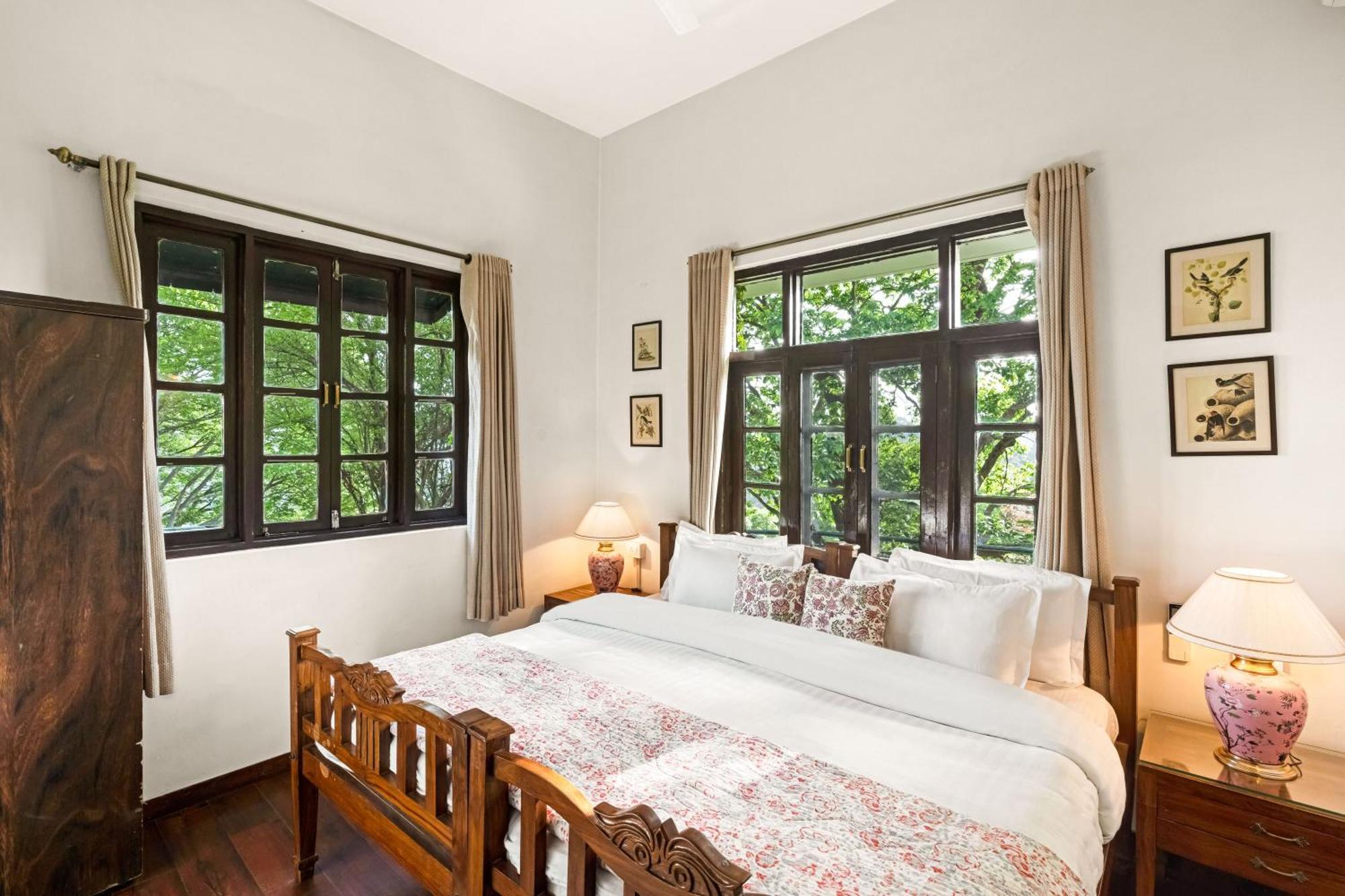 Saffronstays Kashi