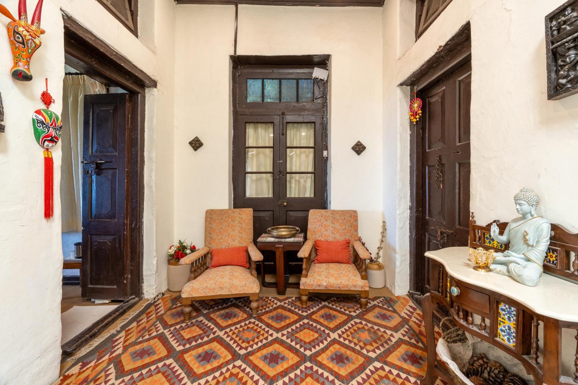 Saffronstays Kashi *