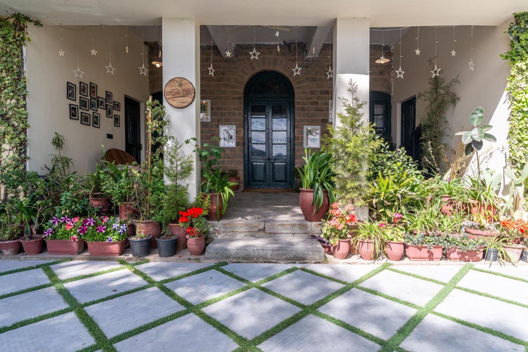 Saffronstays Kashi Villa *